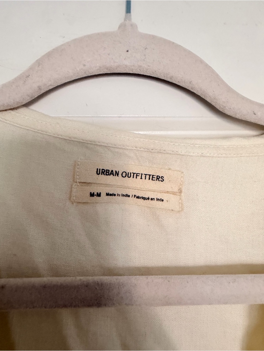 Urban Outfitters Cream Blouse with Multicolor Floral Embroidery - Picture 4 of 4
